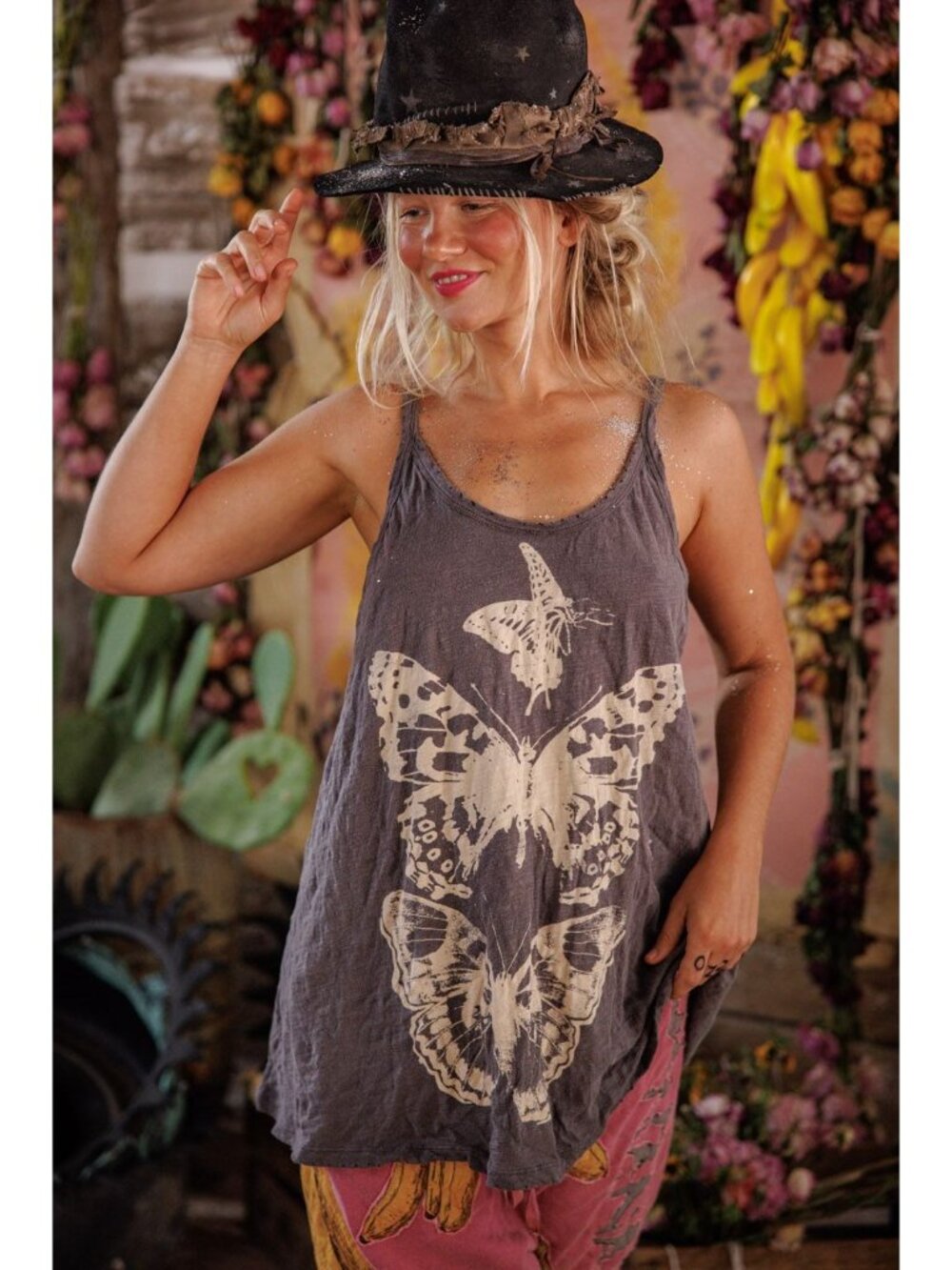 Magnolia Pearl Butterfly Totem Lana Tank Top Cotton Jersey Ozzy Color Hand Fade